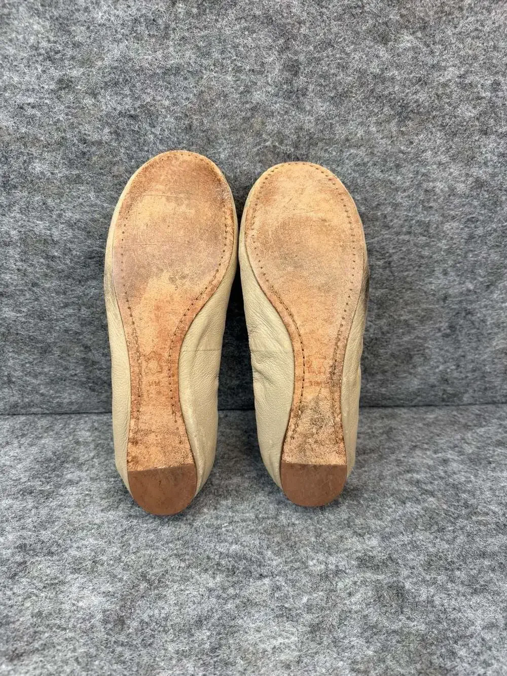 Tory Burch Carolina Leather Scrunch Ballet Flats Size 11M